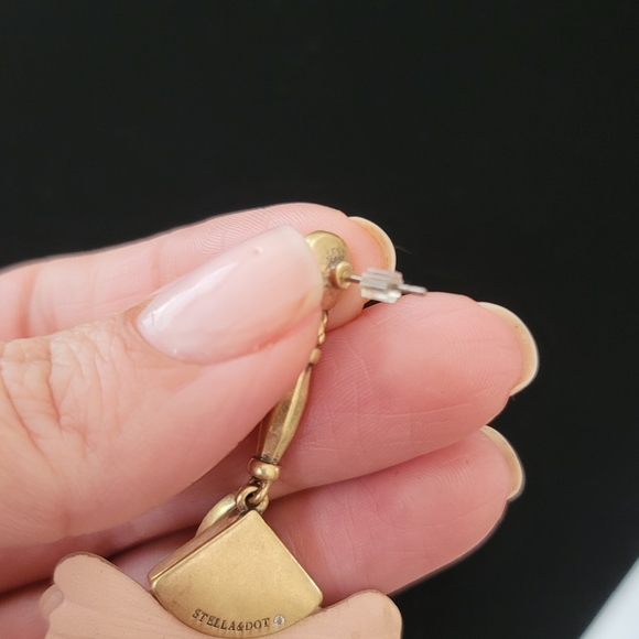 Stella & Dot earrings - Picture 4 of 9